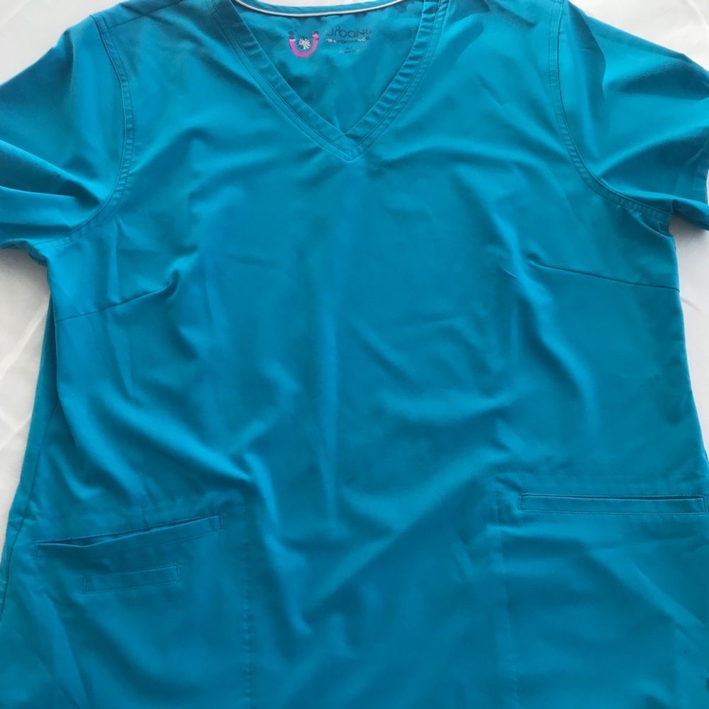 Scrub top
